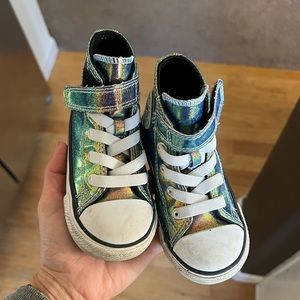 Size 7 toddler converse